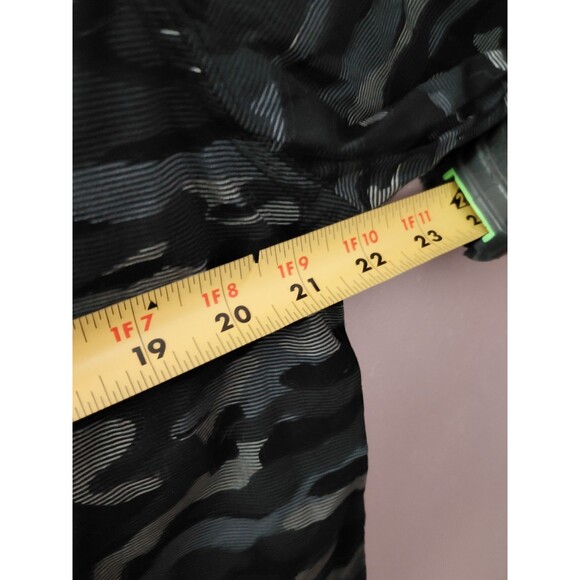 Marc Ecko Cut & Sew Men's Shirt Large Button Up Short Sleeve Camo Print - Picture 10 of 11